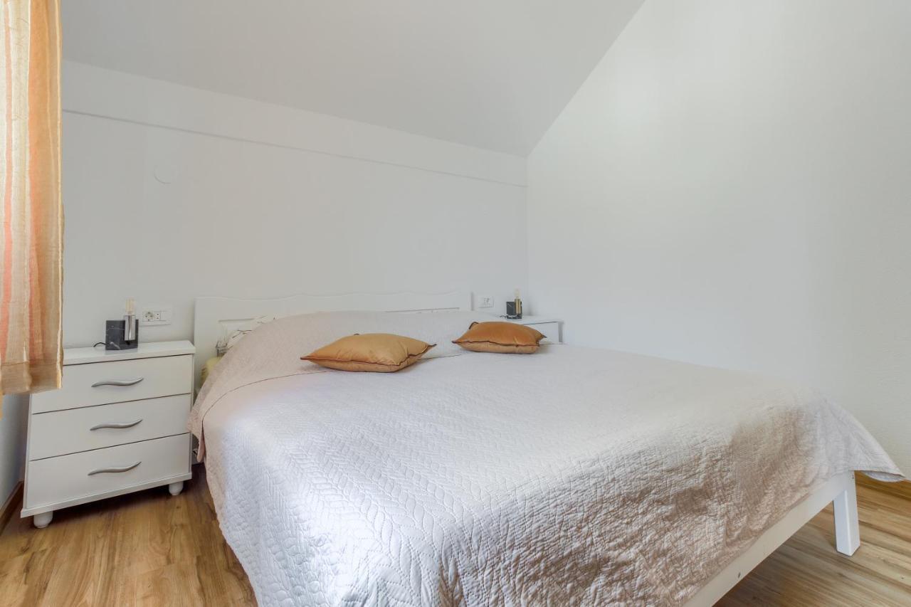 Apartmani Rialto Kakma Exterior foto