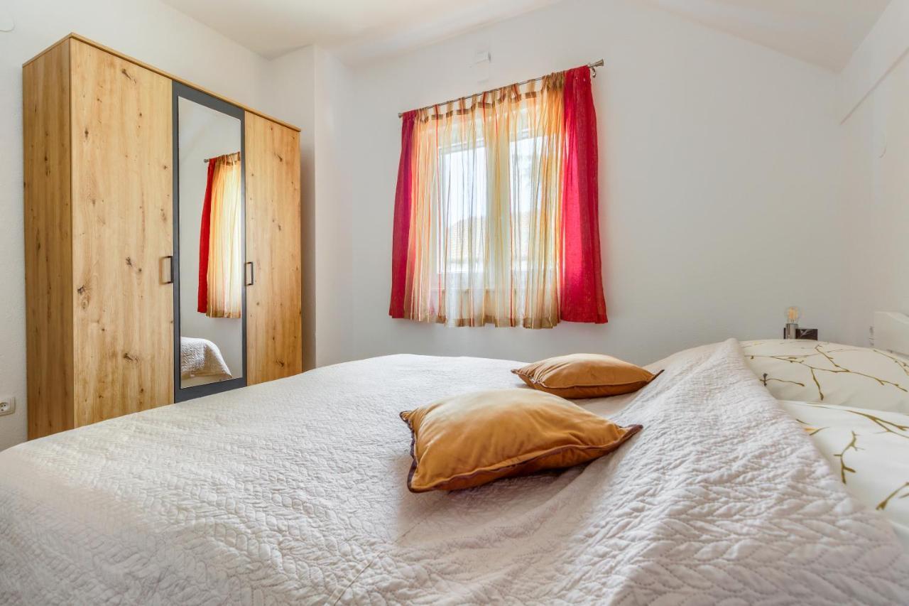Apartmani Rialto Kakma Exterior foto